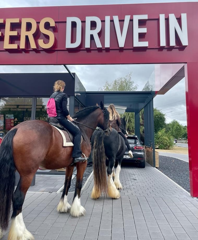 Samstag morgen, erst malBrötchen holen fürs Team
